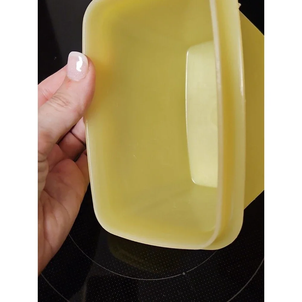 Vintage Tupperware Yellow Shelf Saver Container #1243-10 W/ #1244-13 Lid EUC